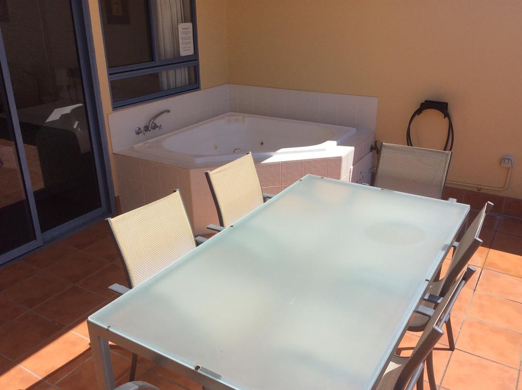 Portobello Resort Apartments Gold Coast Room photo